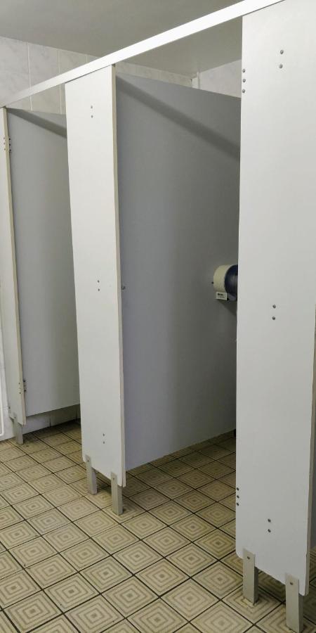 ラネリー Y Doc At World Horizons Community Hubホステル エクステリア 写真